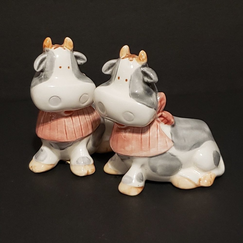 Cows Salt Pepper Vintage NC Cameron Shakers